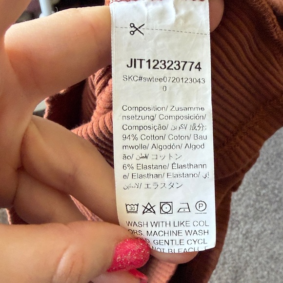 SHEIN Rust Ribbed Crop Top - Picture 7 of 7